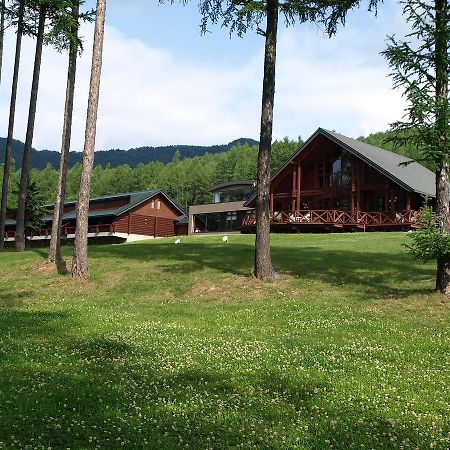 Log Hotel Larch Lake Kanayama Minamifurano Kültér fotó