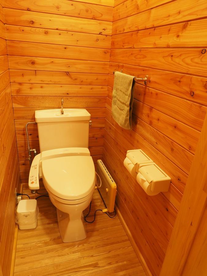 Log Hotel Larch Lake Kanayama Minamifurano Szoba fotó