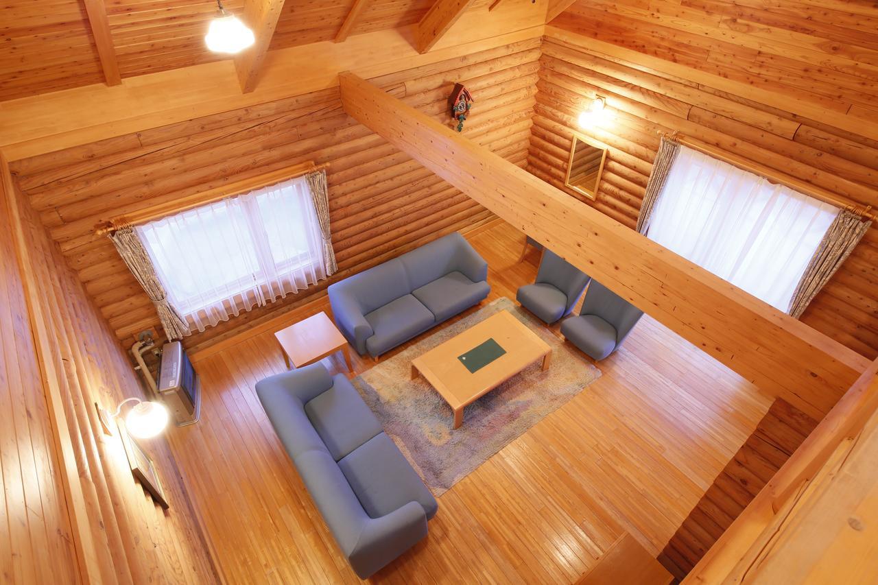 Log Hotel Larch Lake Kanayama Minamifurano Szoba fotó