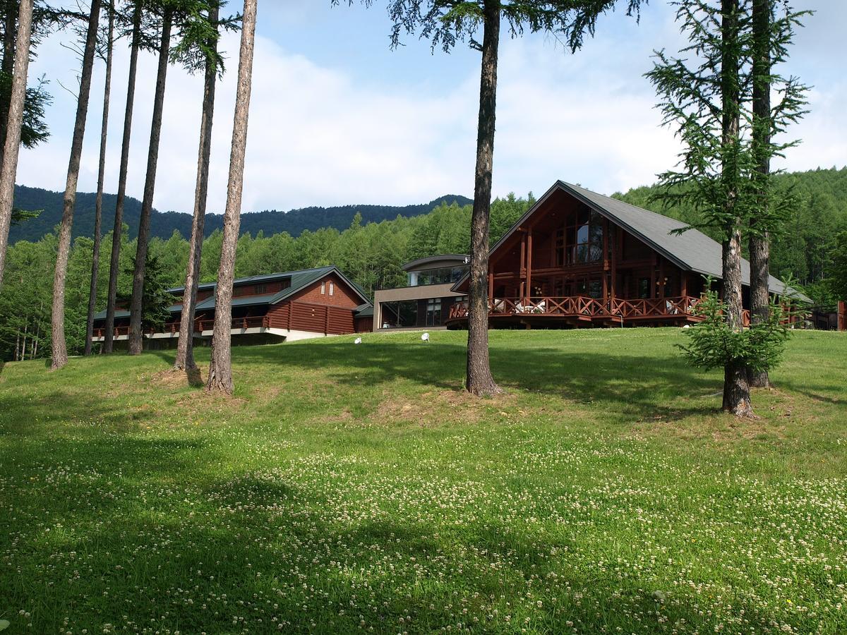 Log Hotel Larch Lake Kanayama Minamifurano Kültér fotó